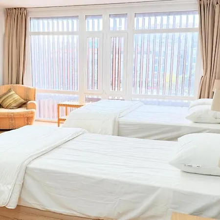 - Comfortable Downtown Stay! شقة Lisboa