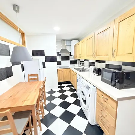 - Comfortable Downtown Stay! Lisbon